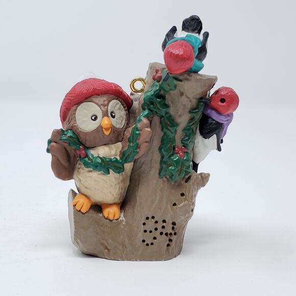 1994 Hallmark Owliver #3 Handcrafted Keepsake Holiday Christmas Ornament. - Picture 6 of 10